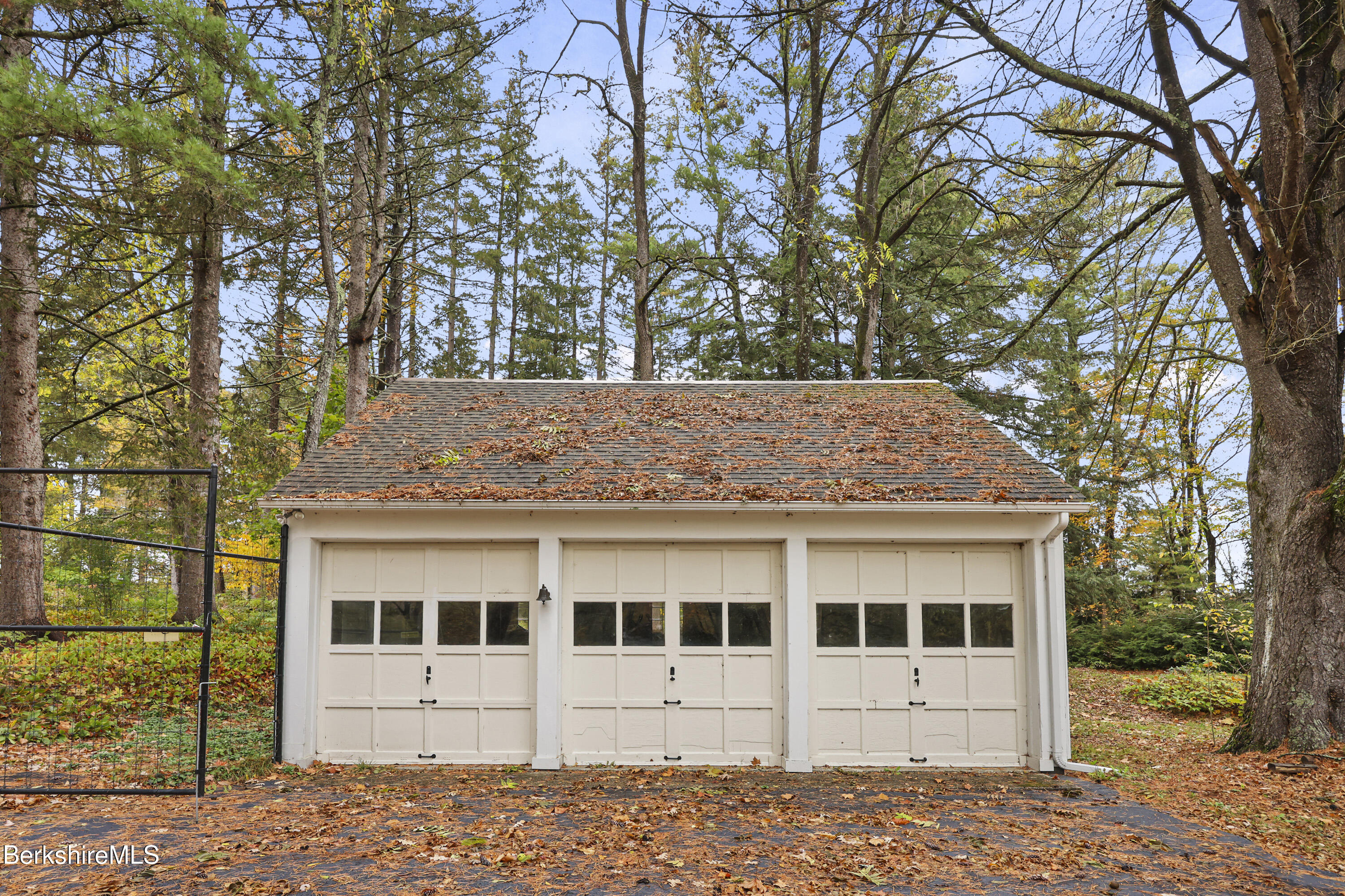20 Sheffield-Egremont Road Great Barrington, MA 01230 - Photo 61 of 68 375 Garage