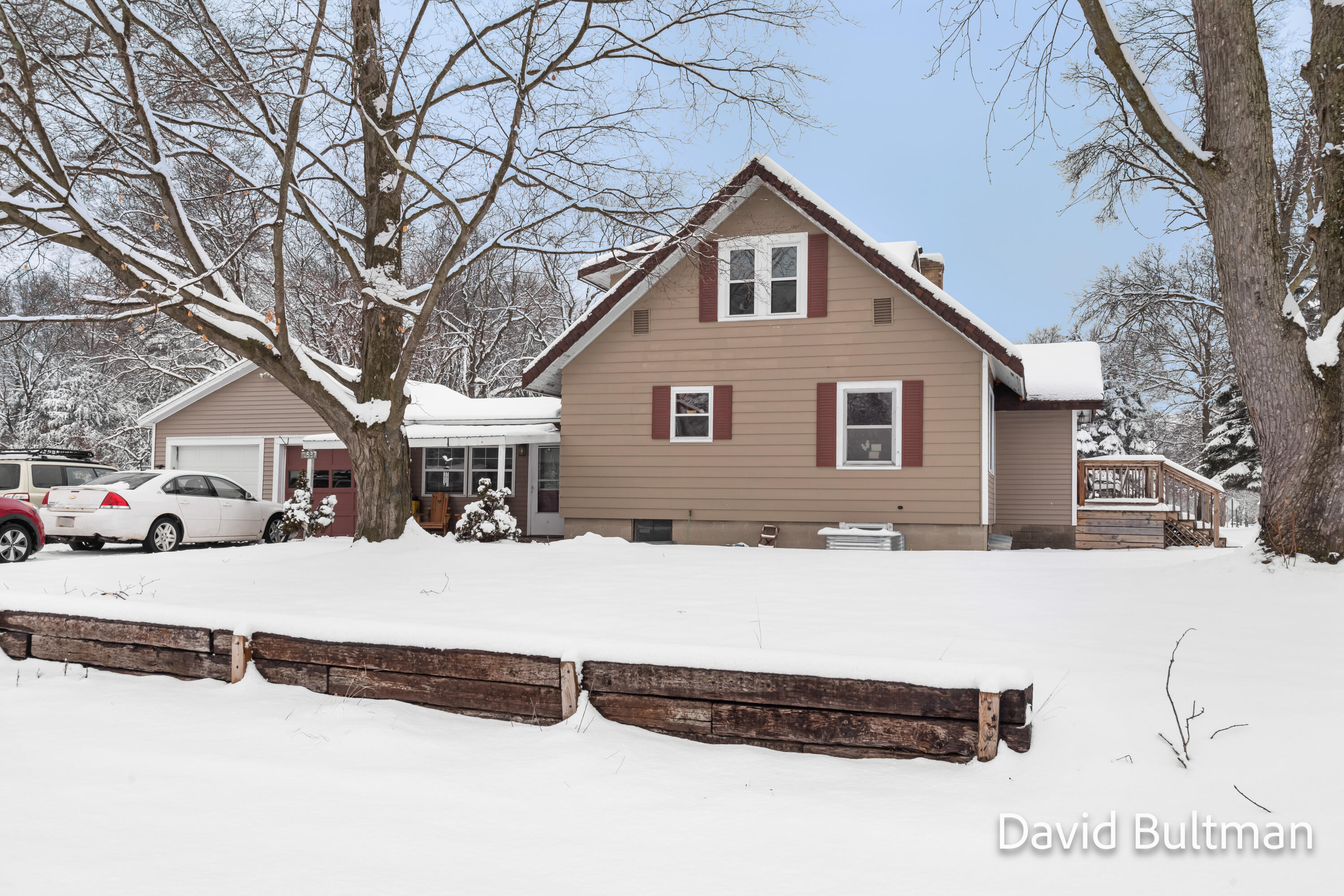 4537 Quarterline Road Muskegon, MI 49444 - Photo 3 of 25 4161 Barry-23