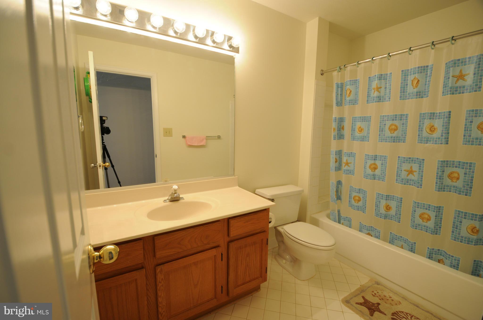 18909 Falling Star Road Germantown, MD 20874 - Photo 14 of 28 Bath
