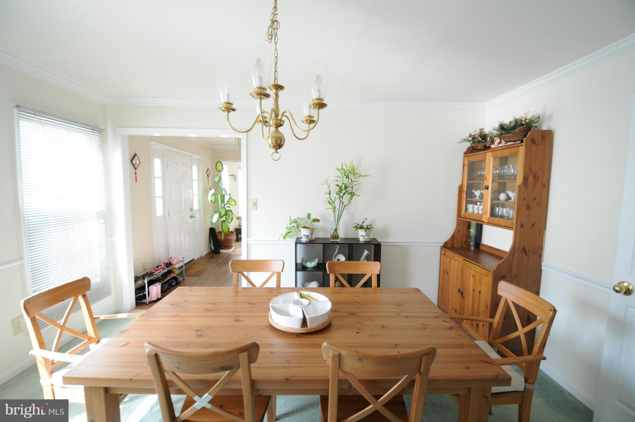 18909 Falling Star Road Germantown, MD 20874 - Photo 9 of 28 Dining Room