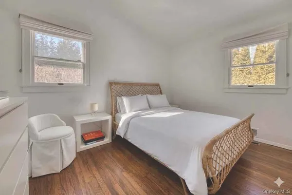 $1,195,000 | 8 Romana Drive, Hampton Bays, NY 11946