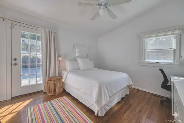 $1,195,000 | 8 Romana Drive, Hampton Bays, NY 11946