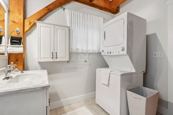 $6,995,000 | 24 Dew Point Lane, Center Harbor, NH 03226