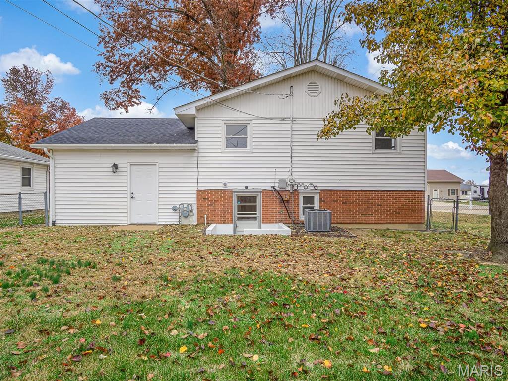 1129 Stone Street Red Bud, IL 62278 - Photo 19 of 20