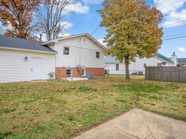 $225,000 | 1129 Stone Street, Red Bud, IL 62278