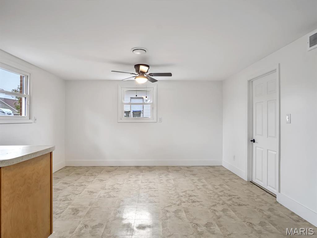 1129 Stone Street Red Bud, IL 62278 - Photo 6 of 20