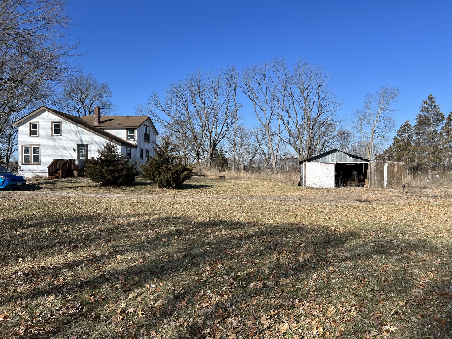 5597 East Boy Scout Road St. Anne, IL 60964 - Photo 5 of 25 a view of house with a yard