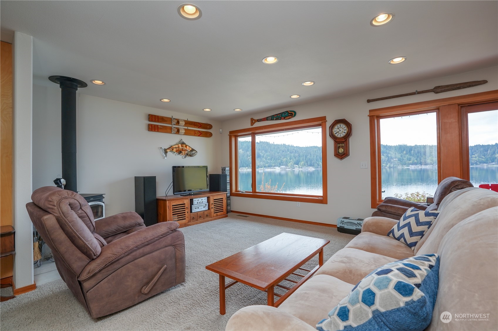 12481 Northeast North Shore Road Belfair, WA 98528 - Photo 4 of 40 Gallery Image 4