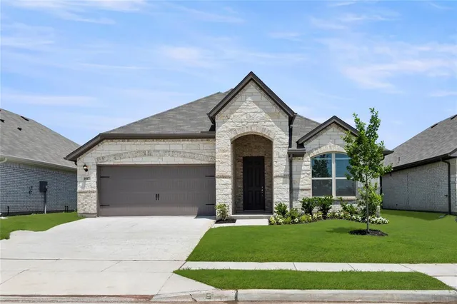 $349,699 | 1017 Goya Drive, Royse City, TX 75189