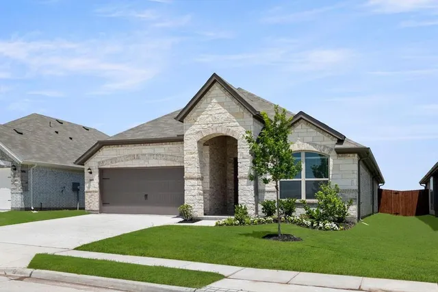 $349,699 | 1017 Goya Drive, Royse City, TX 75189