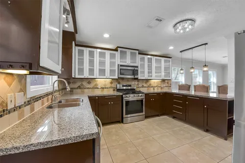 $365,000 | 9623 Val Verde Street, Houston, TX 77063