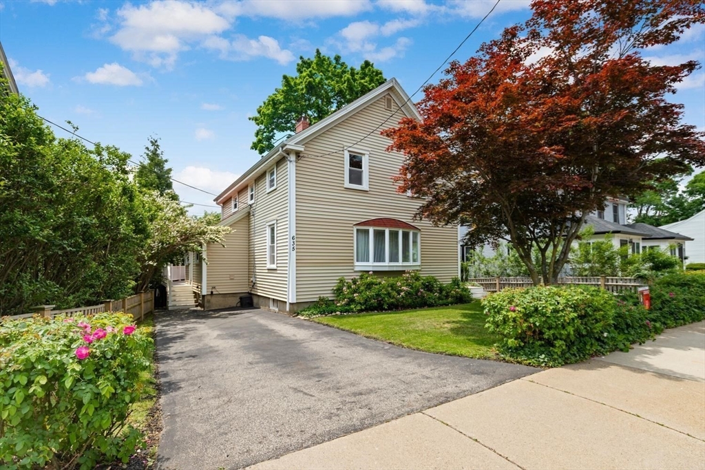 635 Adams Street Milton, MA 02186 - Photo 2 of 30