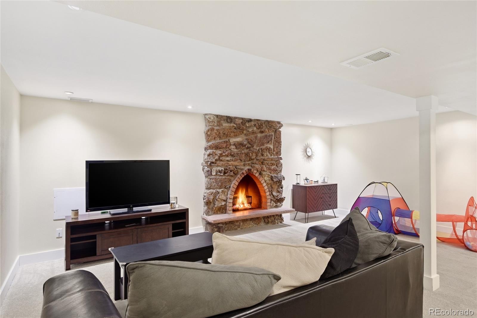 2720 South Reed Street Denver, CO 80227 - Photo 31 of 50 Gallery Image 31