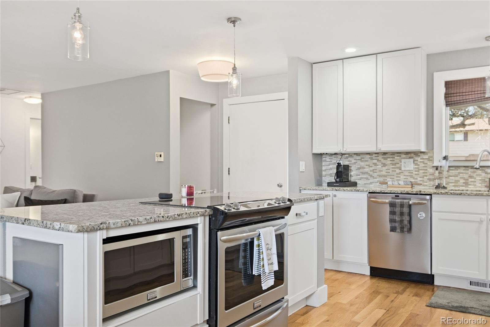 2720 South Reed Street Denver, CO 80227 - Photo 10 of 50 Gallery Image 10