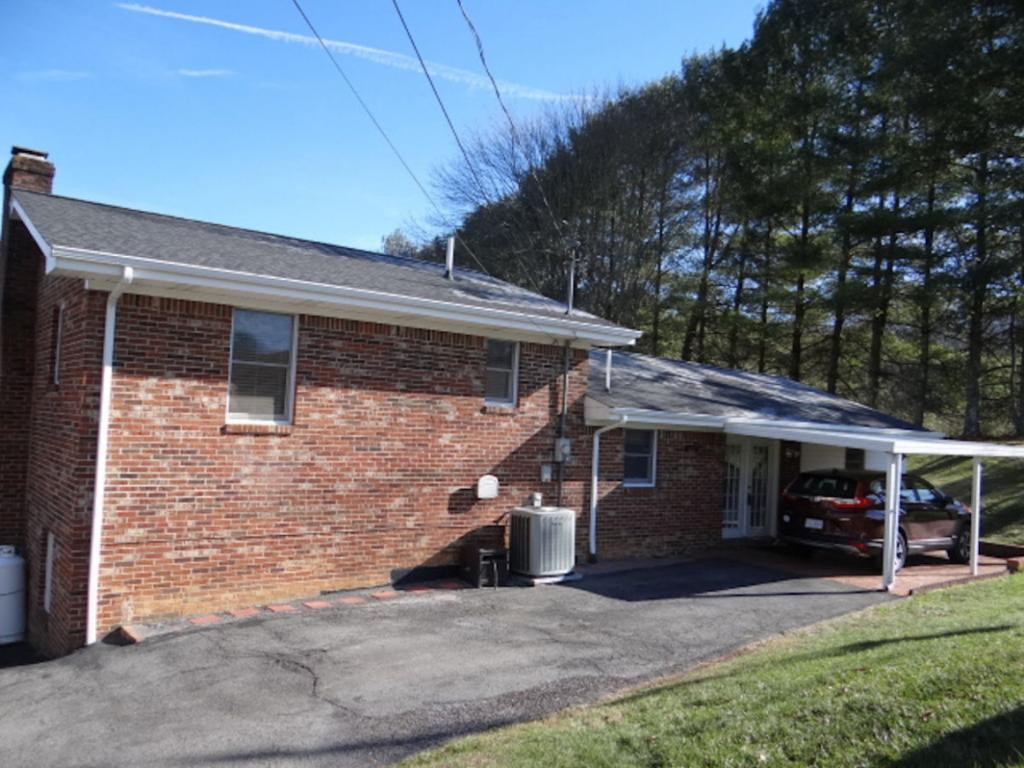 18492 Everett Hagy Road Abingdon, VA 24210 - Photo 17 of 27 Photo 17