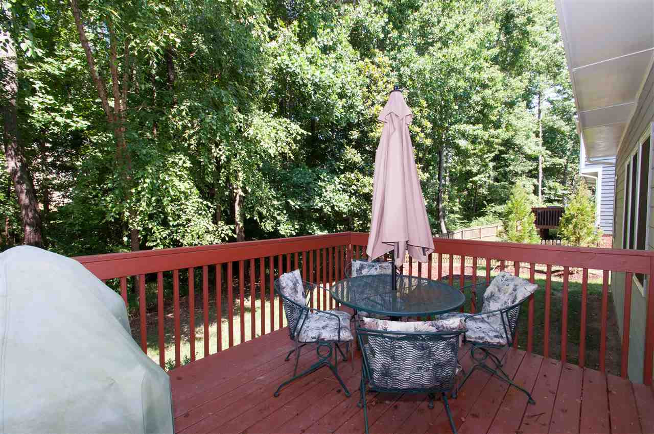 8905 Braceridge Road Raleigh, NC 27613 - Photo 22 of 25 Patio/Deck