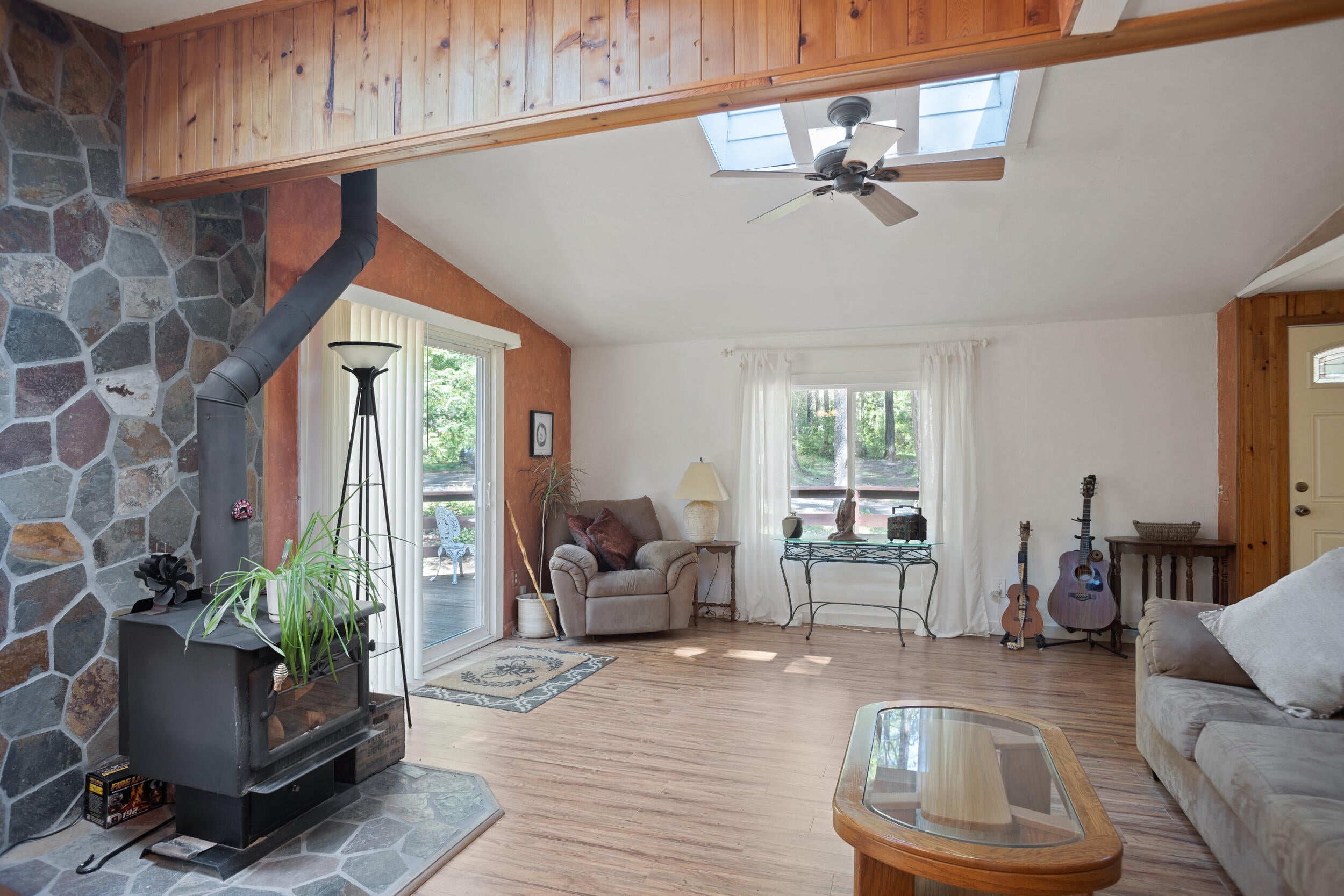 724 3 Mill Road Selma, OR 97538 - Photo 7 of 57 54_0r1a0377