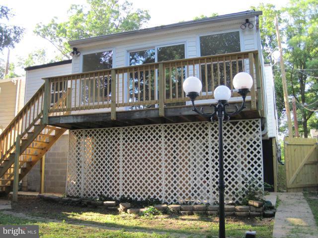 6133 Osborn Road Landover, MD 20785 - Photo 13 of 15 Exterior (Rear)