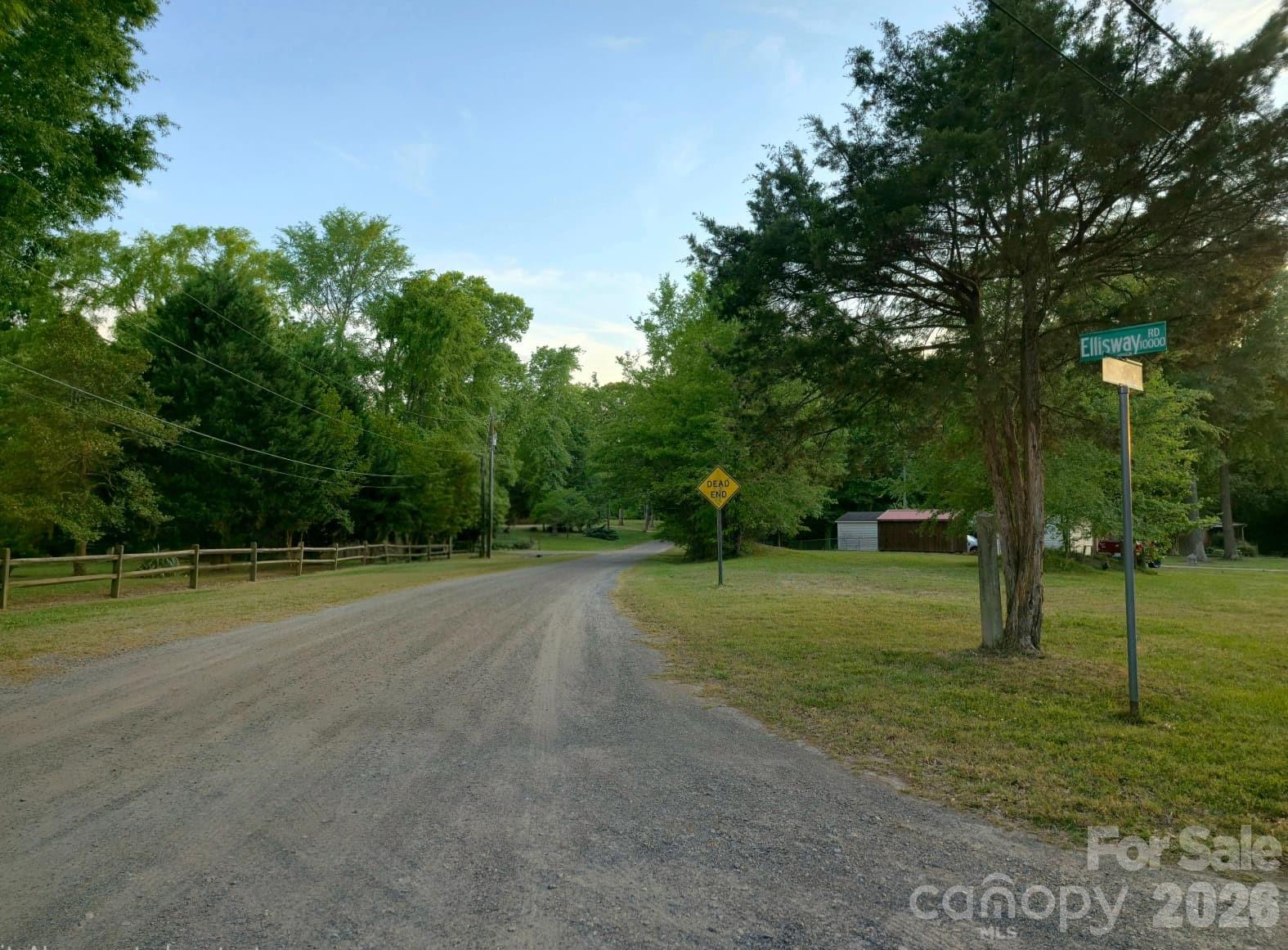 9916 Ellisway Road Charlotte, NC 28216 - Photo 4 of 6