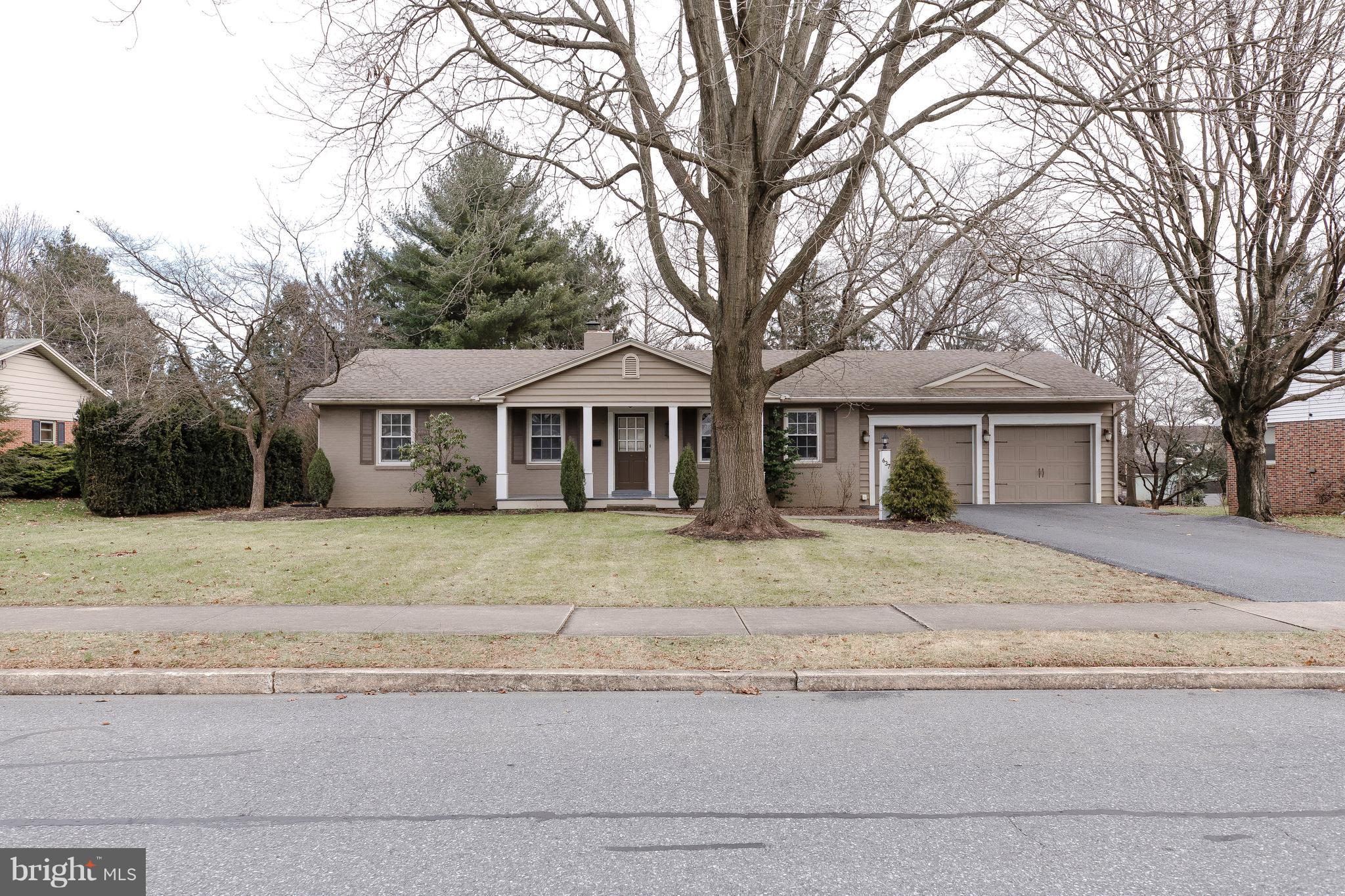 637 South Spruce Street Lititz, PA 17543 - Photo 1 of 41 Gallery Image 1