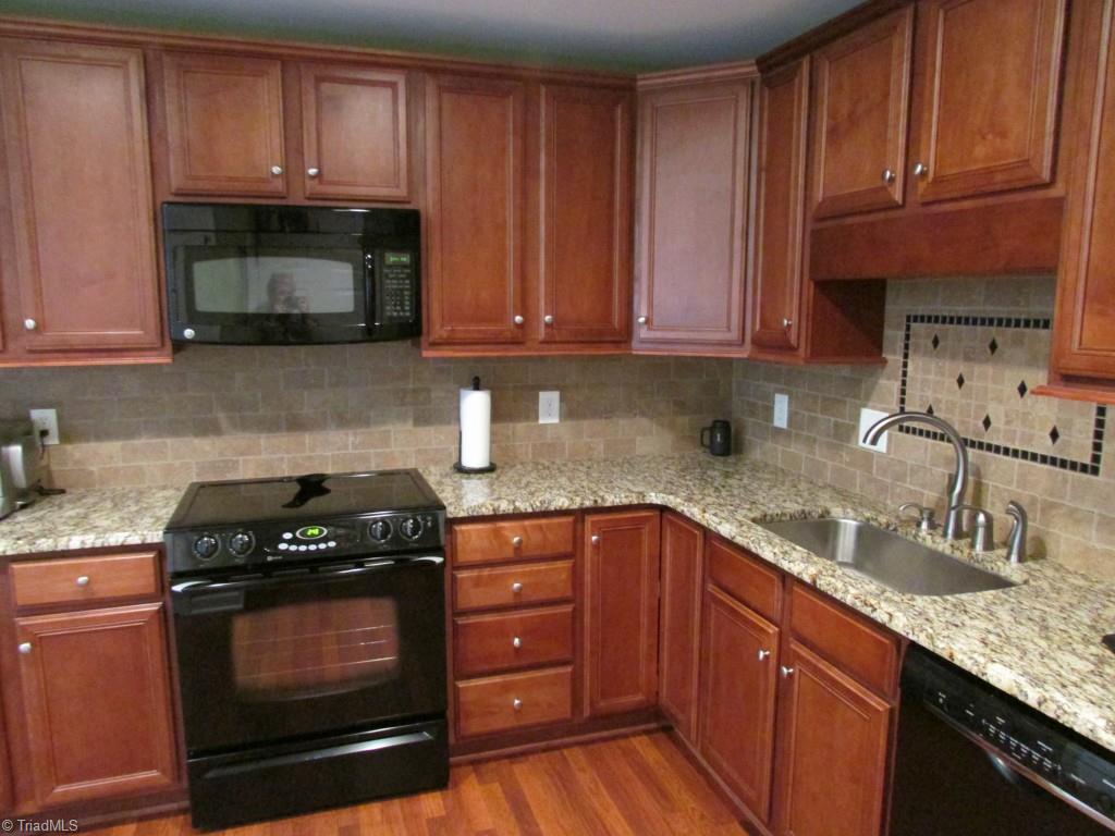 126 Brae Ridge Lane King, NC 27021 - Photo 7 of 30 Gallery Image 7