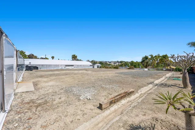 $549,000 | 1047 Buena Vista Drive, Vista, CA 92081