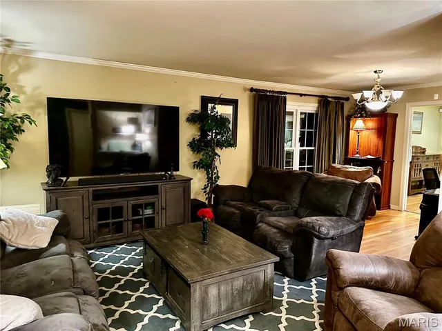 $260,000 | 1646 Westwood Drive, Cape Girardeau, MO 63701