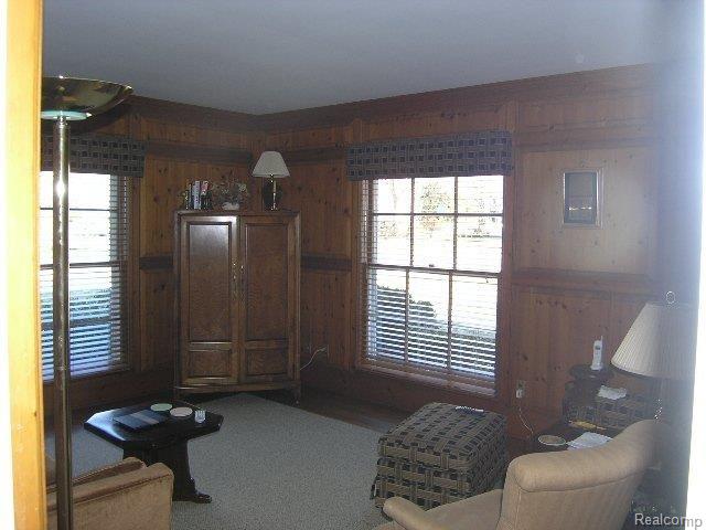 65 Stephens Road Grosse Pointe, MI 48236 - Photo 7 of 13 65 STEPHENS 008