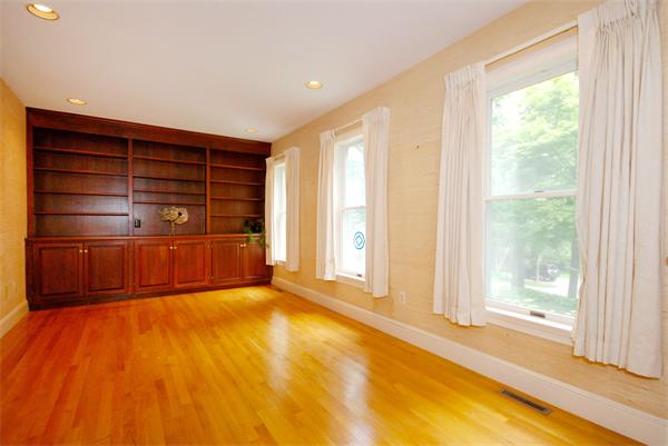 31 Summit Road Lexington, MA 02421 - Photo 11 of 22
