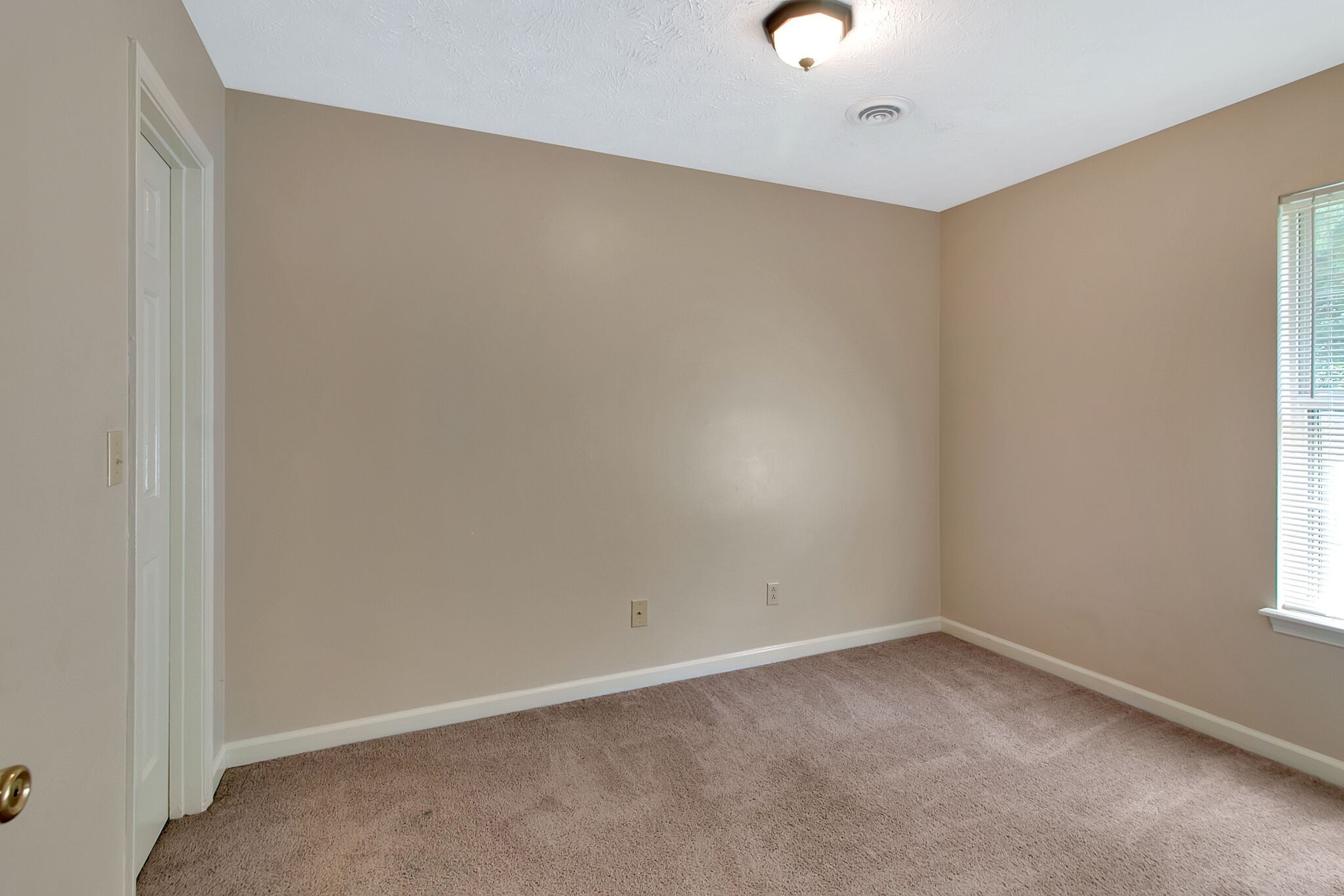 999 State Line Road Oak Grove, KY 42262 - Photo 17 of 23
