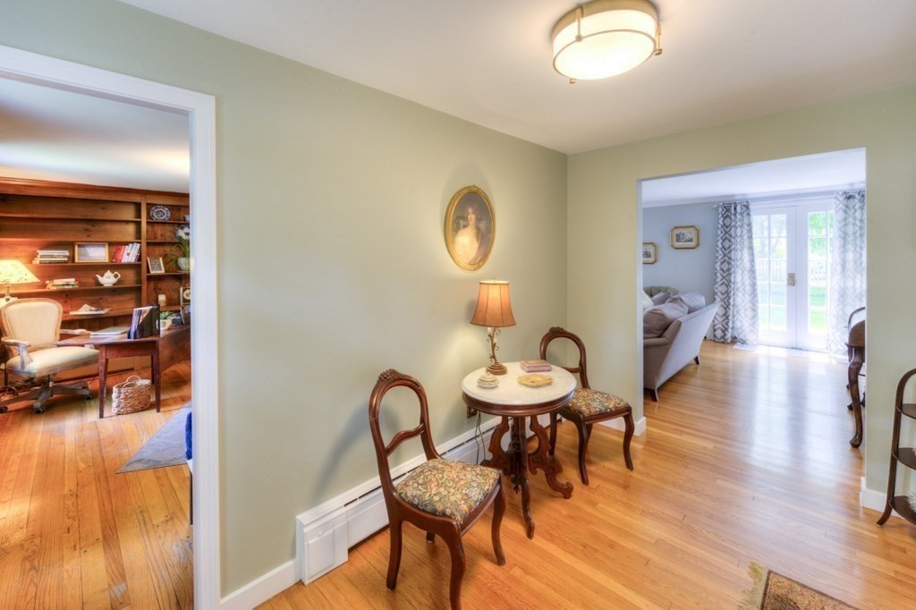 5 Algonquin Road Worcester, MA 01609 - Photo 5 of 42