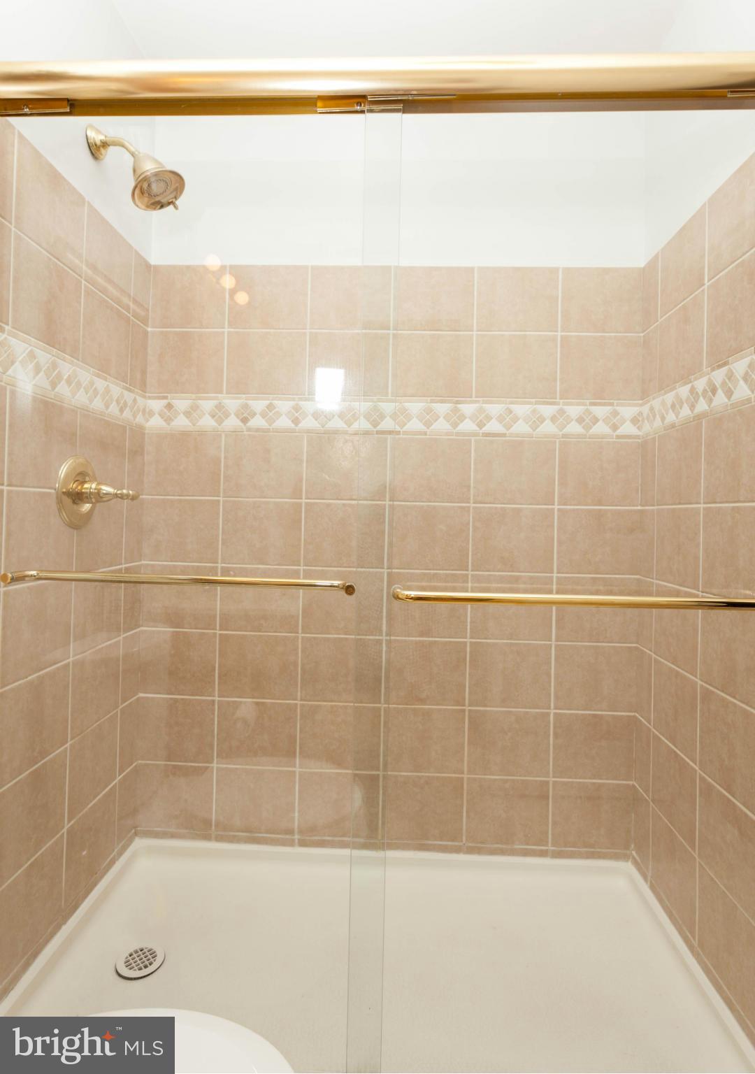 7837 Perry Road Baltimore, MD 21236 - Photo 13 of 26 Bath