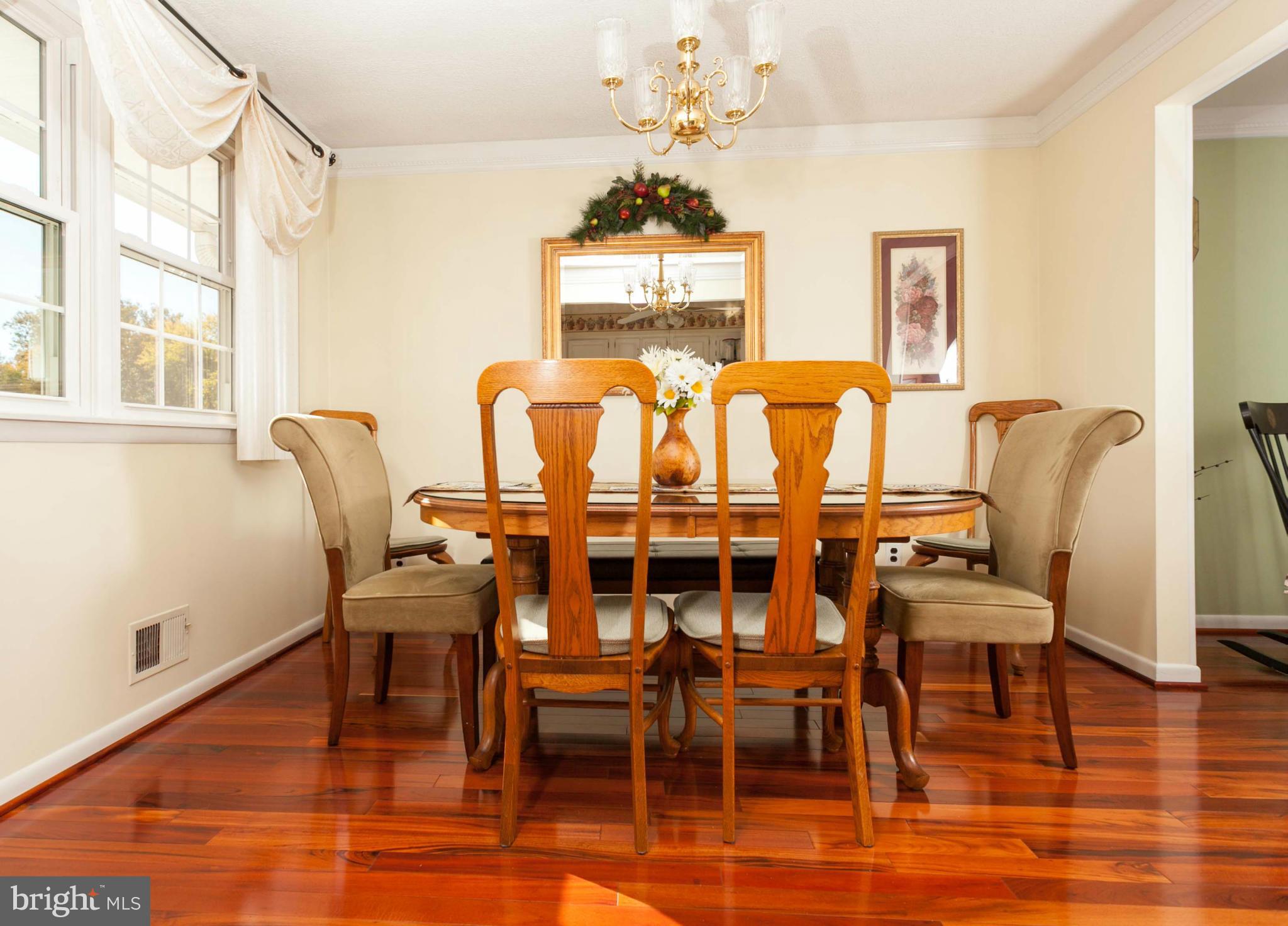 7837 Perry Road Baltimore, MD 21236 - Photo 9 of 26 Dining Room