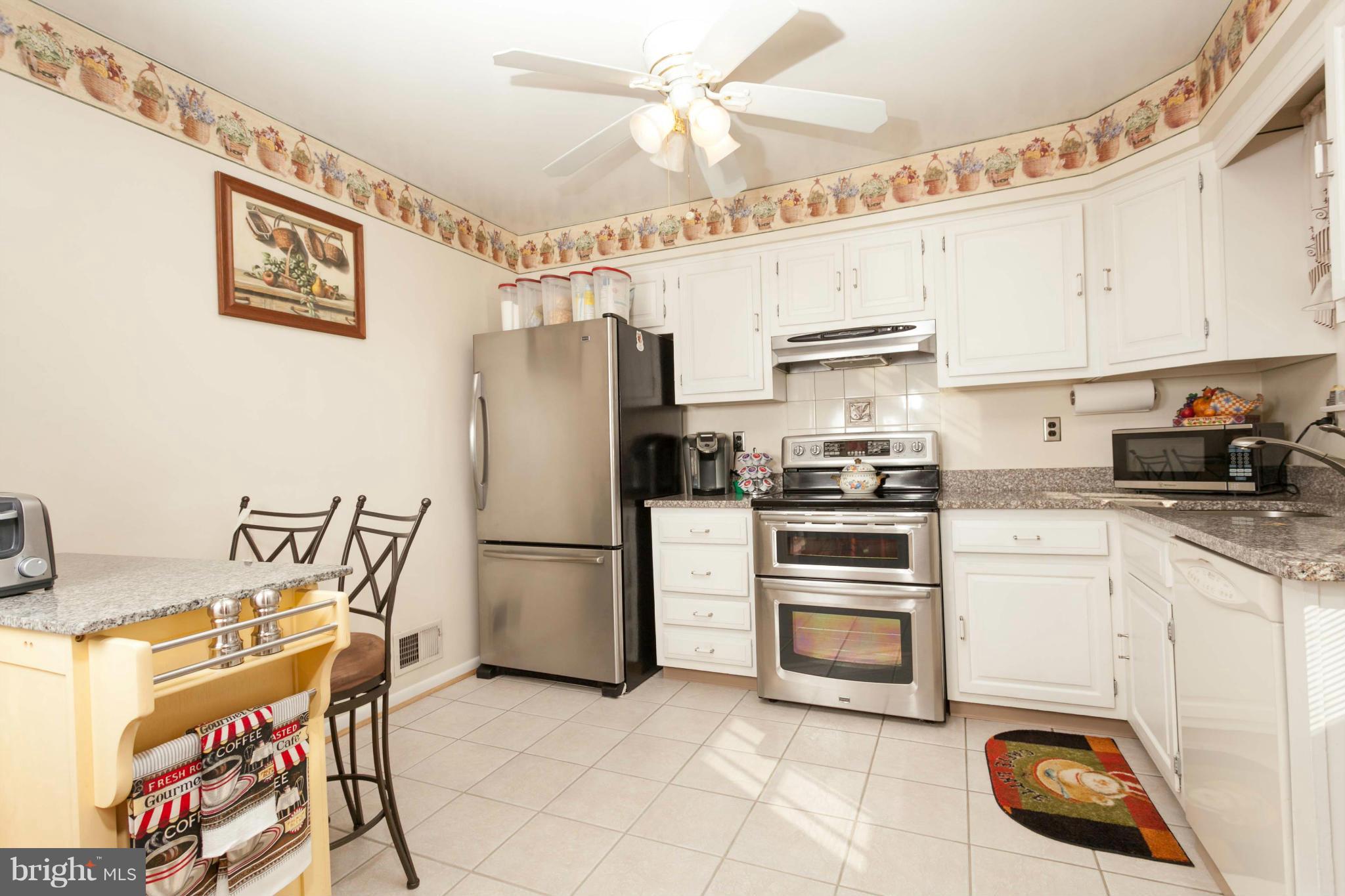 7837 Perry Road Baltimore, MD 21236 - Photo 10 of 26 Kitchen