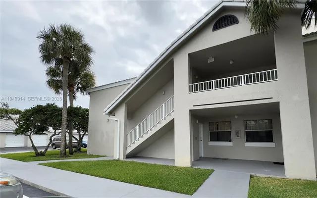 $1,694 | 2851 North Oakland Forest Drive, Unit 110, Oakland Park, FL 33309
