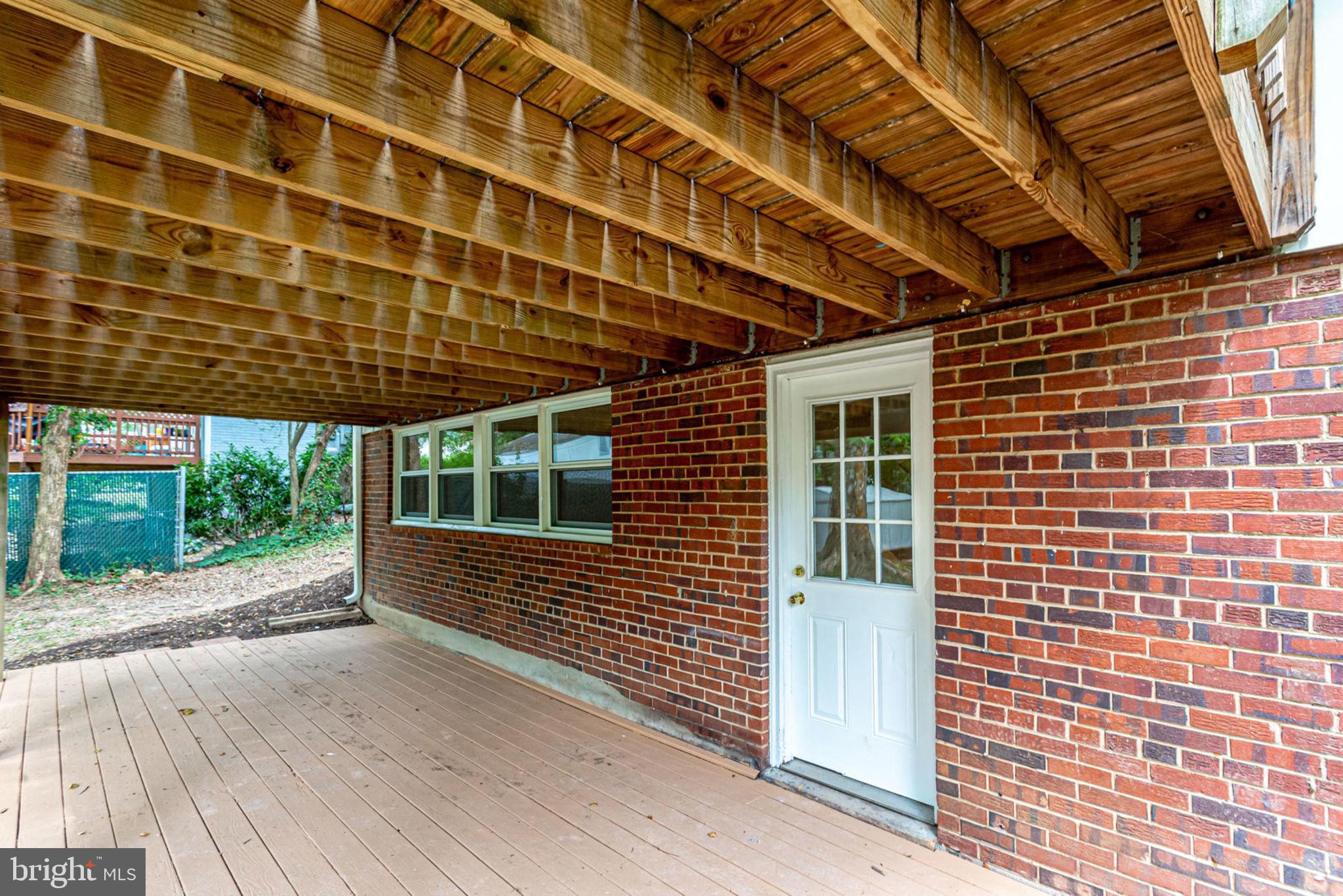 4431 Roundhill Road Alexandria, VA 22310 - Photo 20 of 29 Gallery Image 20