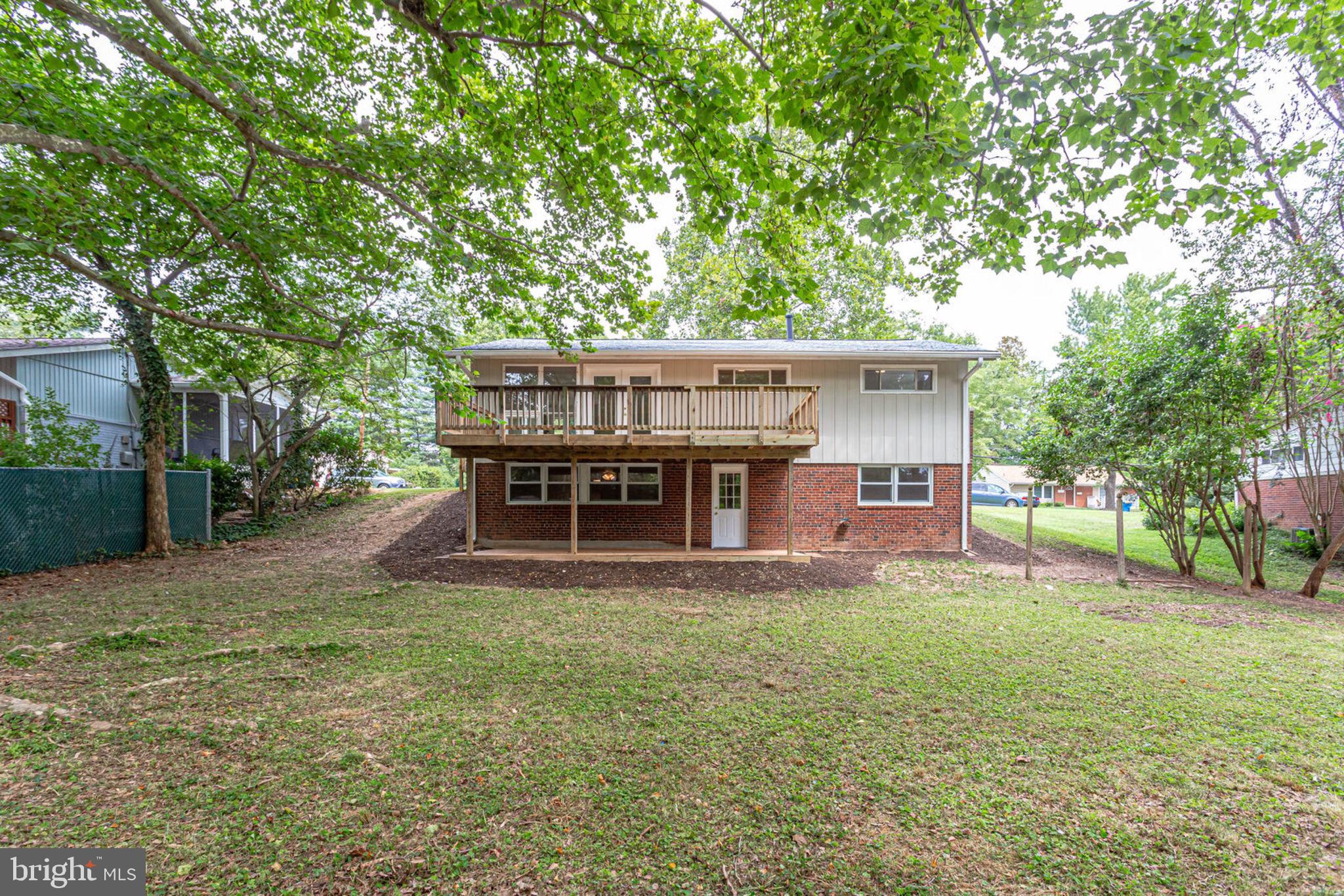 4431 Roundhill Road Alexandria, VA 22310 - Photo 22 of 29 Gallery Image 22