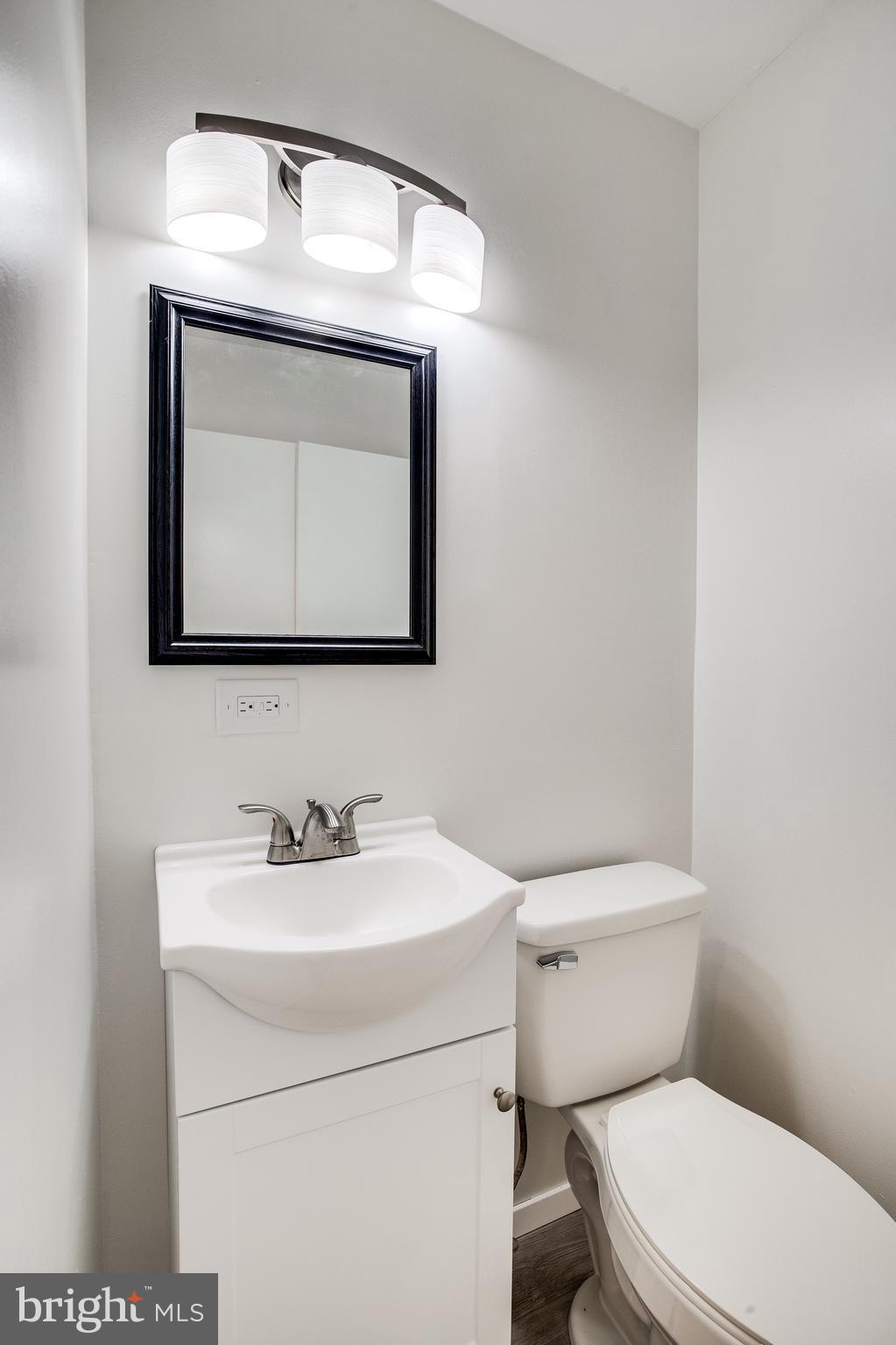 4431 Roundhill Road Alexandria, VA 22310 - Photo 28 of 29 Gallery Image 28