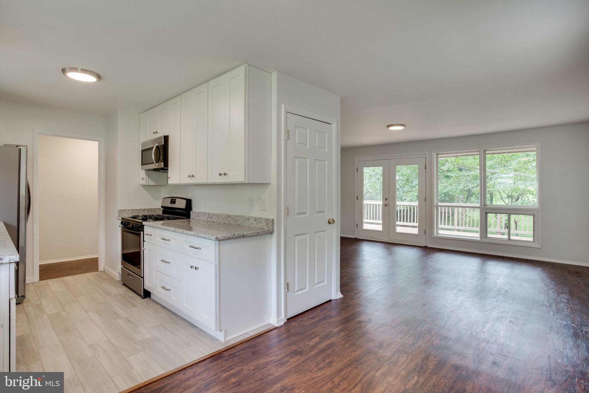 4431 Roundhill Road Alexandria, VA 22310 - Photo 10 of 29 Gallery Image 10