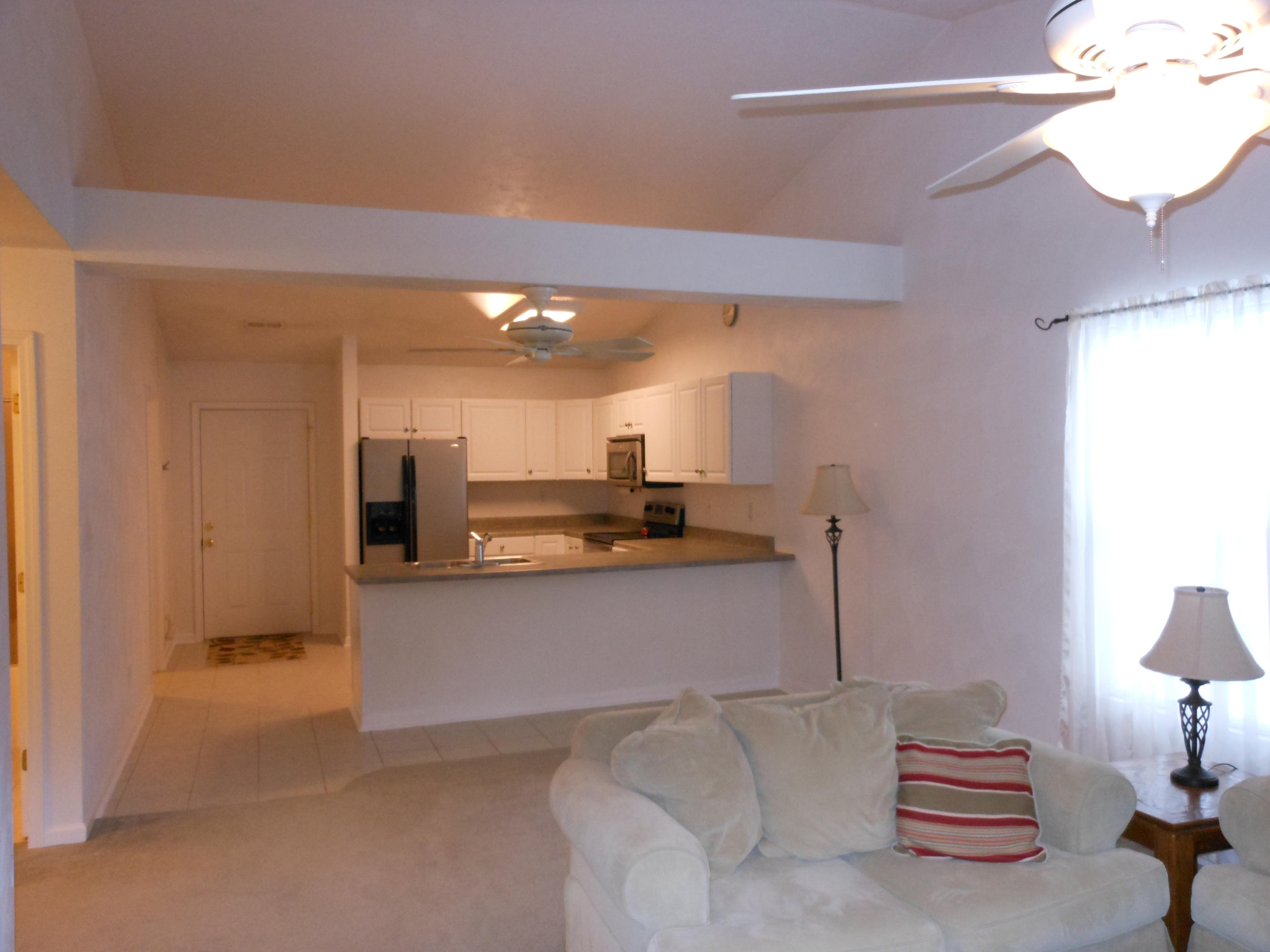 1027 Ray Road Southeast Roanoke, VA 24014 - Photo 3 of 20 Family Room to Kitchen