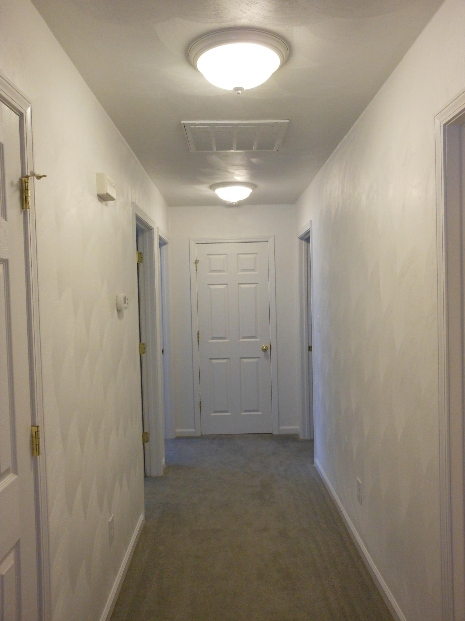 1027 Ray Road Southeast Roanoke, VA 24014 - Photo 6 of 20 Hallway