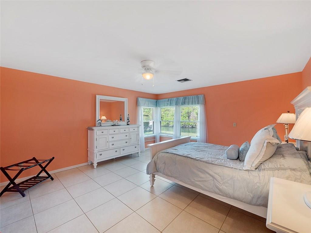 711 Tides Road Vero Beach, FL 32963 - Photo 23 of 36 Gallery Image 23