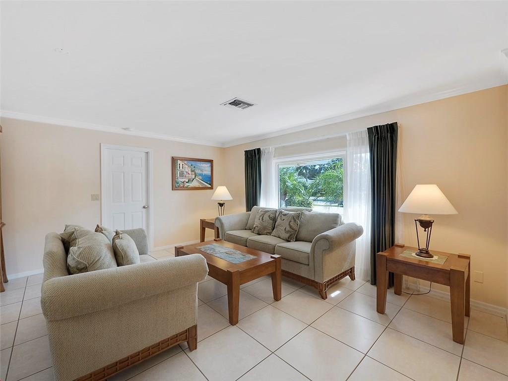 711 Tides Road Vero Beach, FL 32963 - Photo 5 of 36 Gallery Image 5