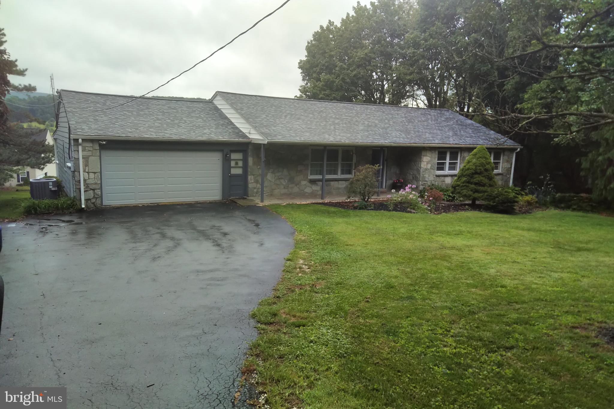 1000 Temple Road Pottstown, PA 19465 - Photo 2 of 12