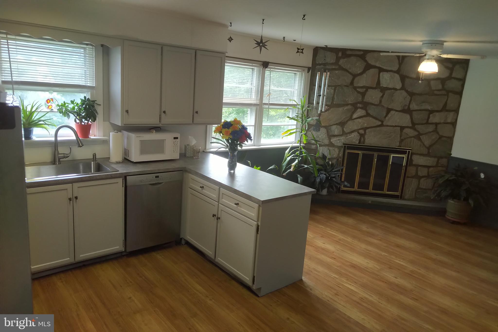 1000 Temple Road Pottstown, PA 19465 - Photo 7 of 12