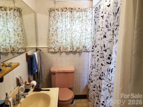 $325,000 | 20 Homewood Drive, Asheville, NC 28803
