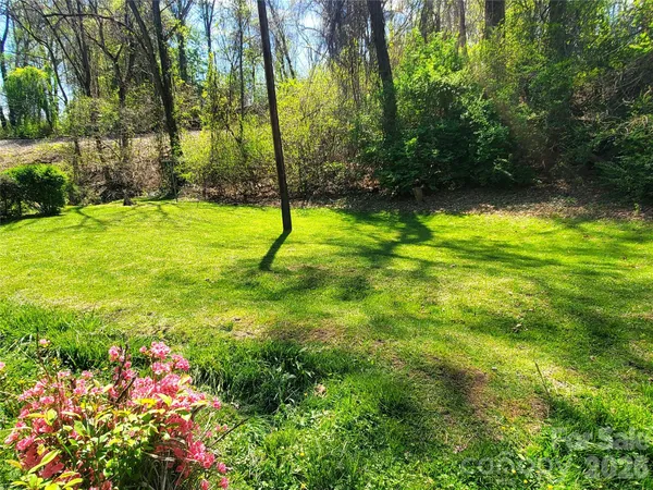 $325,000 | 20 Homewood Drive, Asheville, NC 28803