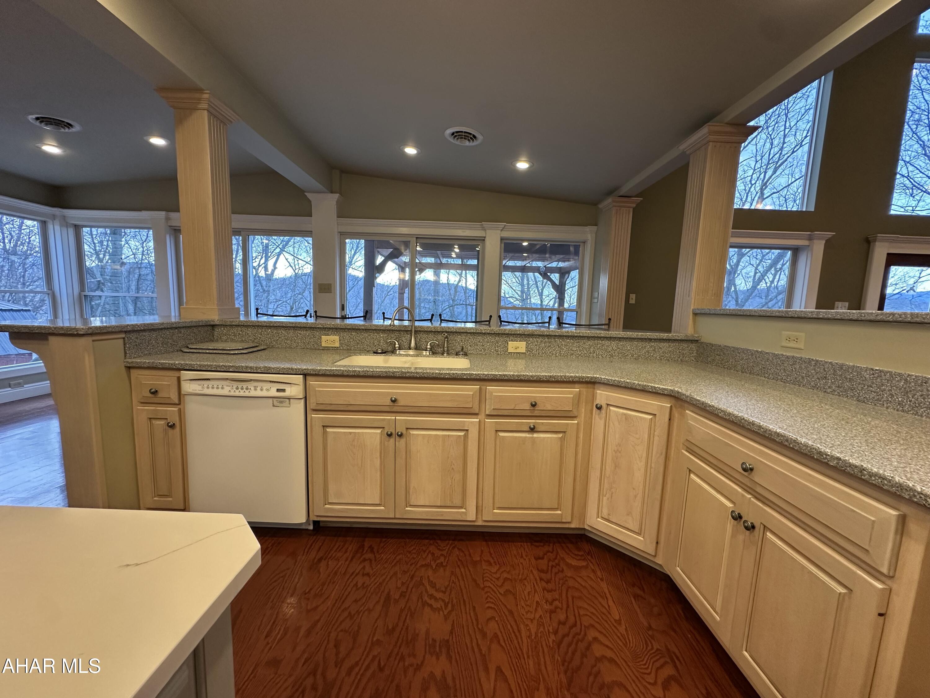 330 Dale Road Mount Union, PA 17066 - Photo 15 of 70