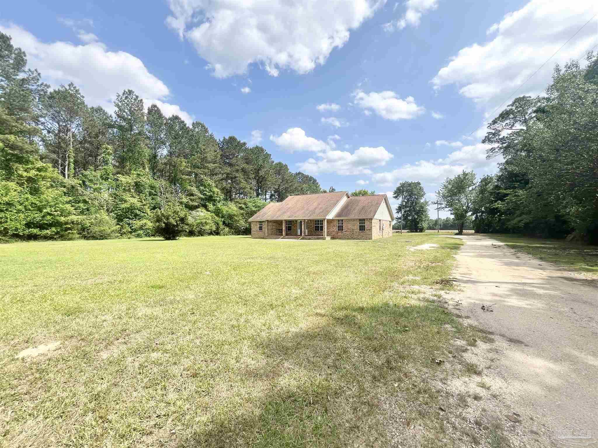 61205 Milstead Road Atmore, AL 36502 - Photo 4 of 26