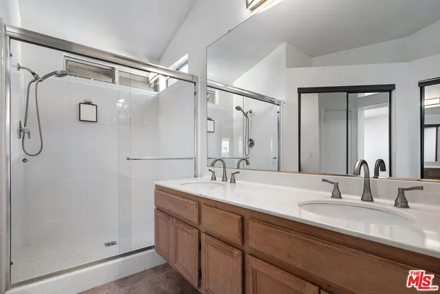 $749,000 | 19915 Towhee Court, Unit 39, Canyon Country, CA 91351